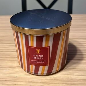 Bath & Body Works 3 Wick Candle. Tis The Season.
